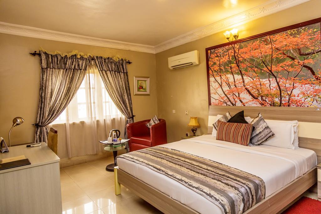 Apartment Royale Hotel & Suite Lagos Eksteriør billede